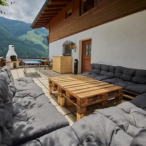 Apartment Delfi & Bike, Saalbach-Hinterglemm
